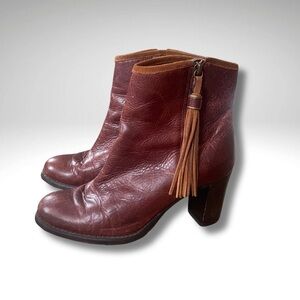Ralph Lauren Leather Heritage Equestrian Heeled Boots With Tassel 7.5B